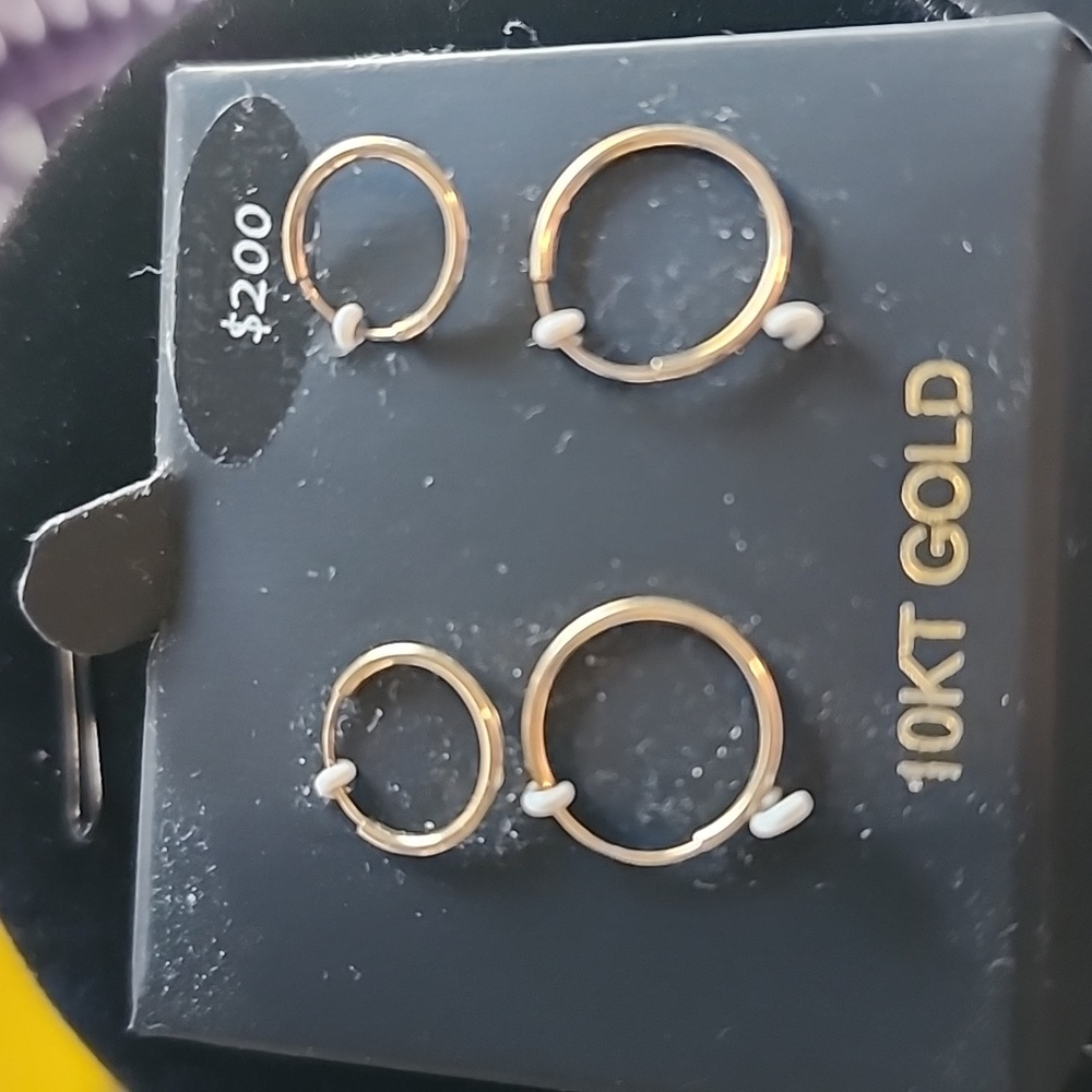 Kids 10k hoop earrings